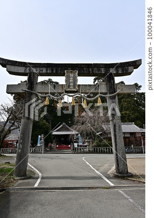 Harutano Shrine in spring 100041846
