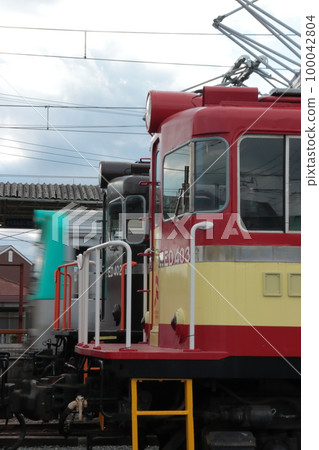 ED40 type electric locomotive that was once active on the Gakunan Railway 100042804