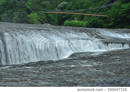 Falls for break-through Falls for break-through 100047150