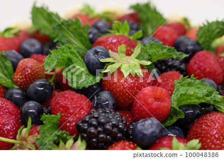 many summer ripe berries close up 100048386