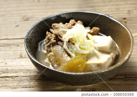 豆腐、洋蔥、大蔥、牛肉、肉豆腐 豆腐、洋蔥、大蔥、牛肉、肉豆腐 100050389