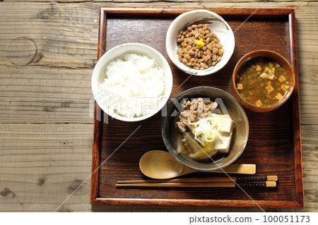 Tofu, onion, green onion, beef, meat tofu set meal Tofu, onion, green onion, beef, meat tofu set meal 100051173