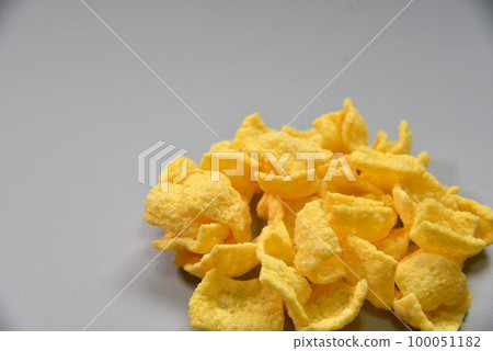 It's a snack. It's a snack. 100051182