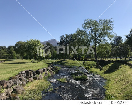 Summer river Summer river 100052891