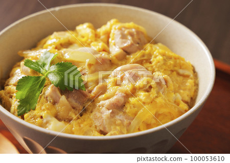 Fluffy oyakodon with trefoil 100053610