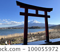 鳥居和富士山 100055972