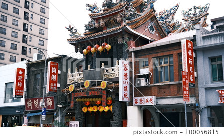 "Taiwanese temple 100056815