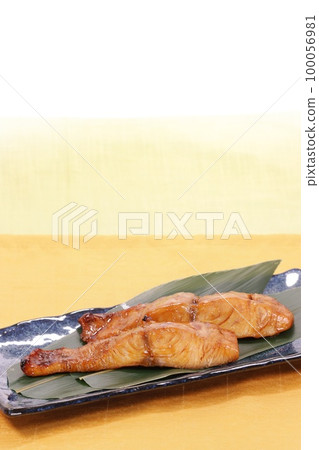 Teriyaki Dolphin Fish Dishes 2 Slices Side Dishes 100056981