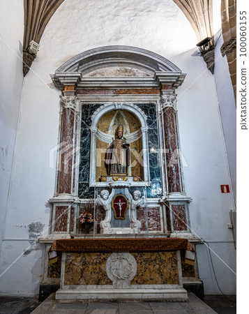 Interior of Cathedral of Santa Ana in Las Palmas, Canary Islands, Spain. 100060155