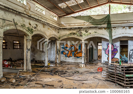 Lost place in Valle de Agaete at Gran Canaria, Canary Islands, Spain. Balneario Berrazales, Botteleria Agua de Agaete 100060165