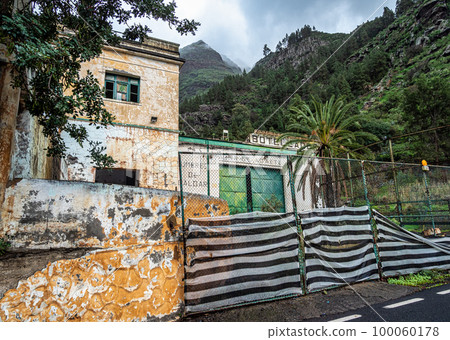 Lost place in Valle de Agaete at Gran Canaria, Canary Islands, Spain. Balneario Berrazales, Botteleria Agua de Agaete 100060178