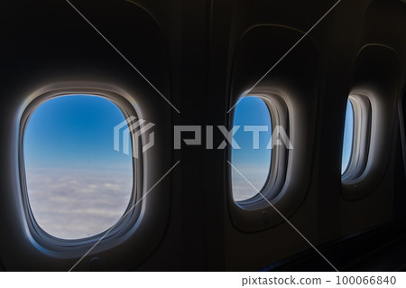 In-flight window of international first class 100066840