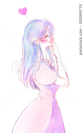 smiling woman in love 100069719