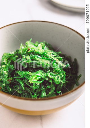 Green Seaweed Salad Green Seaweed Salad 100071925