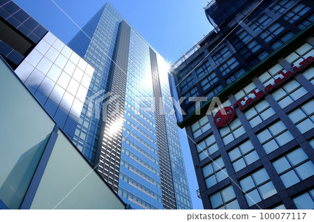 Skyscrapers near Shinjuku Station Miraina Tower ticket gate 100077117