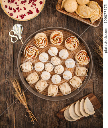Semi finished manti dumplings set Semi finished manti dumplings set 100077575