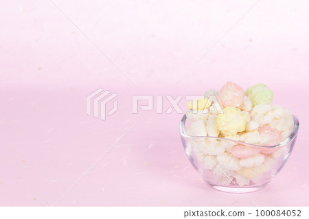 Hina hail on a pink background 100084052