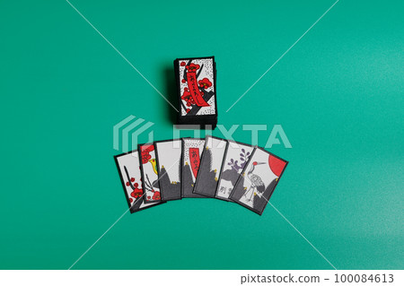 A flower card A flower card 100084613