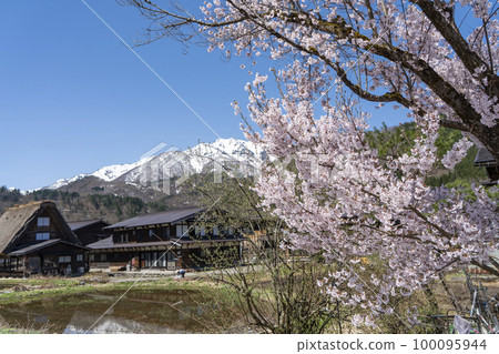 Shirakawa-go spring Shirakawa-go spring 100095944