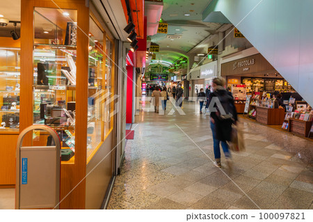 Tokyo Nakano Broadway shopping mall 100097821