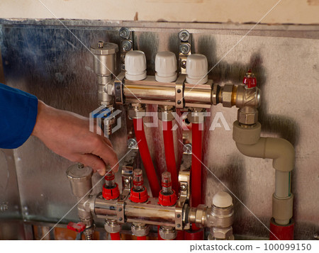 Underfloor heating installation 100099150