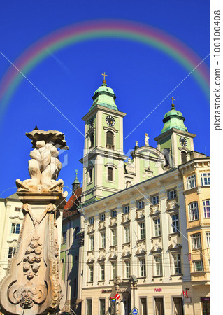 林茨中央廣場上的舊大教堂 100100408