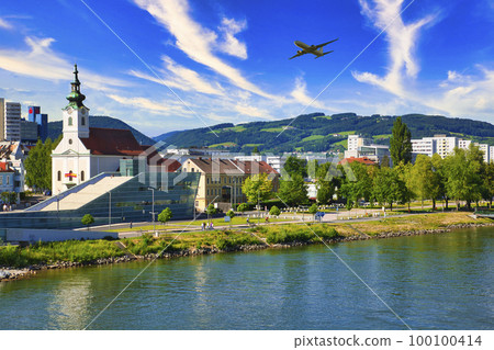 林茨新城和多瑙河 100100414