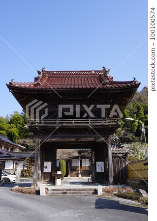 岡山縣真庭市的淨土宗寺廟“ Anyoji”：Sanmon 100100574