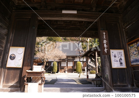 岡山縣真庭市的淨土宗寺廟“ Anyoji”：Sanmon 100100575