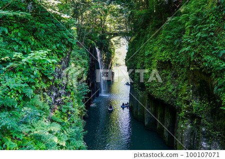 Manai Falls Scenic Beauty Takachiho Gorge Manai Falls Scenic Beauty Takachiho Gorge 100107071