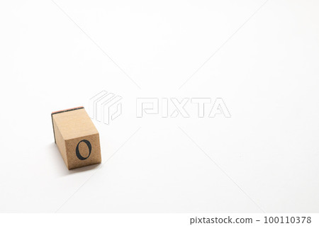 Wooden block number 0 100110378