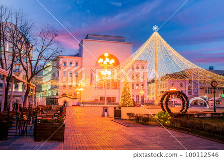 Timisoara, Romania - Christmas Market in Eastern Europe Timisoara, Romania - Christmas Market in Eastern Europe 100112546