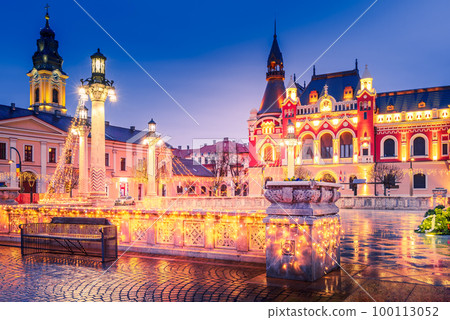 Oradea, Romania - Union Square, famous baroque downtown, historical city in Transylvania. 100113052