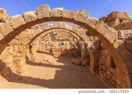 Qasr Al Hallabat desert castle, Jordan 100115543