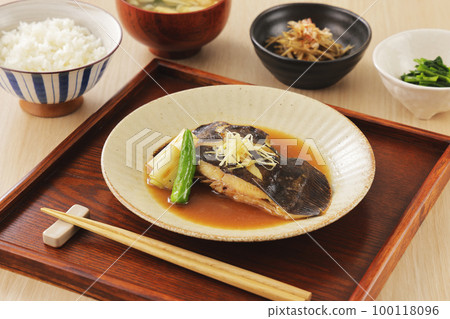 Boiled curry Boiled curry 100118096
