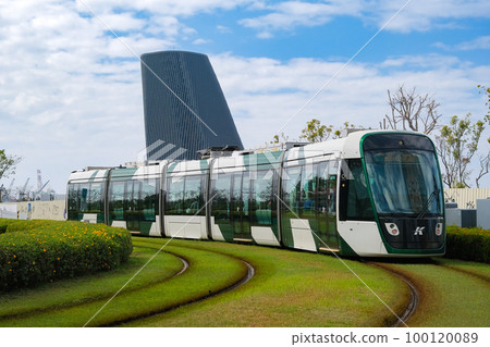 Light rail in Kaohsiung, Taiwan (February 10, 2023) 100120089