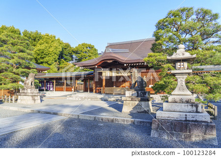 城南宮前堂初春時節(京都市伏見區) 城南宮前堂初春時節(京都市伏見區) 100123284