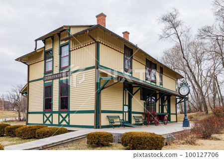 Overcast view of the 1879 Chicago and Alton RR Depot 100127706