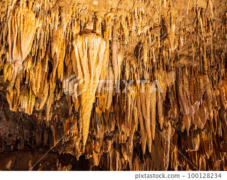 Interior view of the Meramec Caverns 100128234
