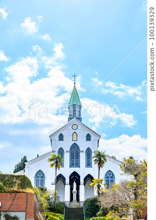 冬天的大浦天主堂長崎縣長崎市 100139329