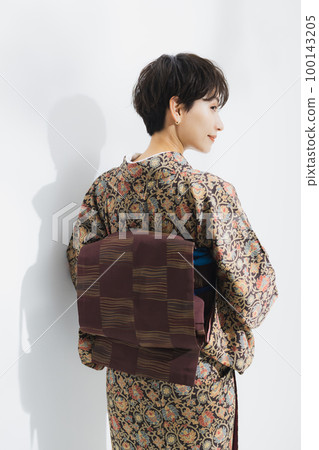 Sarasa komon 短髮女人 100143205