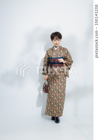 Sarasa komon 短髮女人 Sarasa komon 短髮女人 100143208