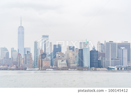 Manhattan seen from New York Bay Manhattan seen from New York Bay 100145412