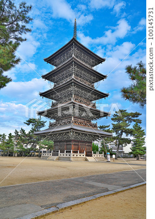 【五學山丹參善通寺】（四國聖地第75复田所）香川縣善通寺市善通寺町 100145731