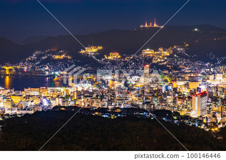 Nagasaki city night view 100146446