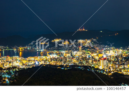 Nagasaki city night view 100146457
