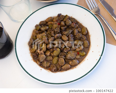 Catalan faba beans stewed with morcilla and jamon Catalan faba beans stewed with morcilla and jamon 100147422