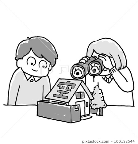 Watching abandoned empty houses in the town 100152544