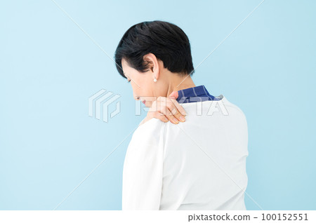 肩膀僵硬高級女無臉 100152551