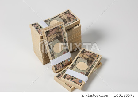 A bundle of bills A bundle of bills 100156573